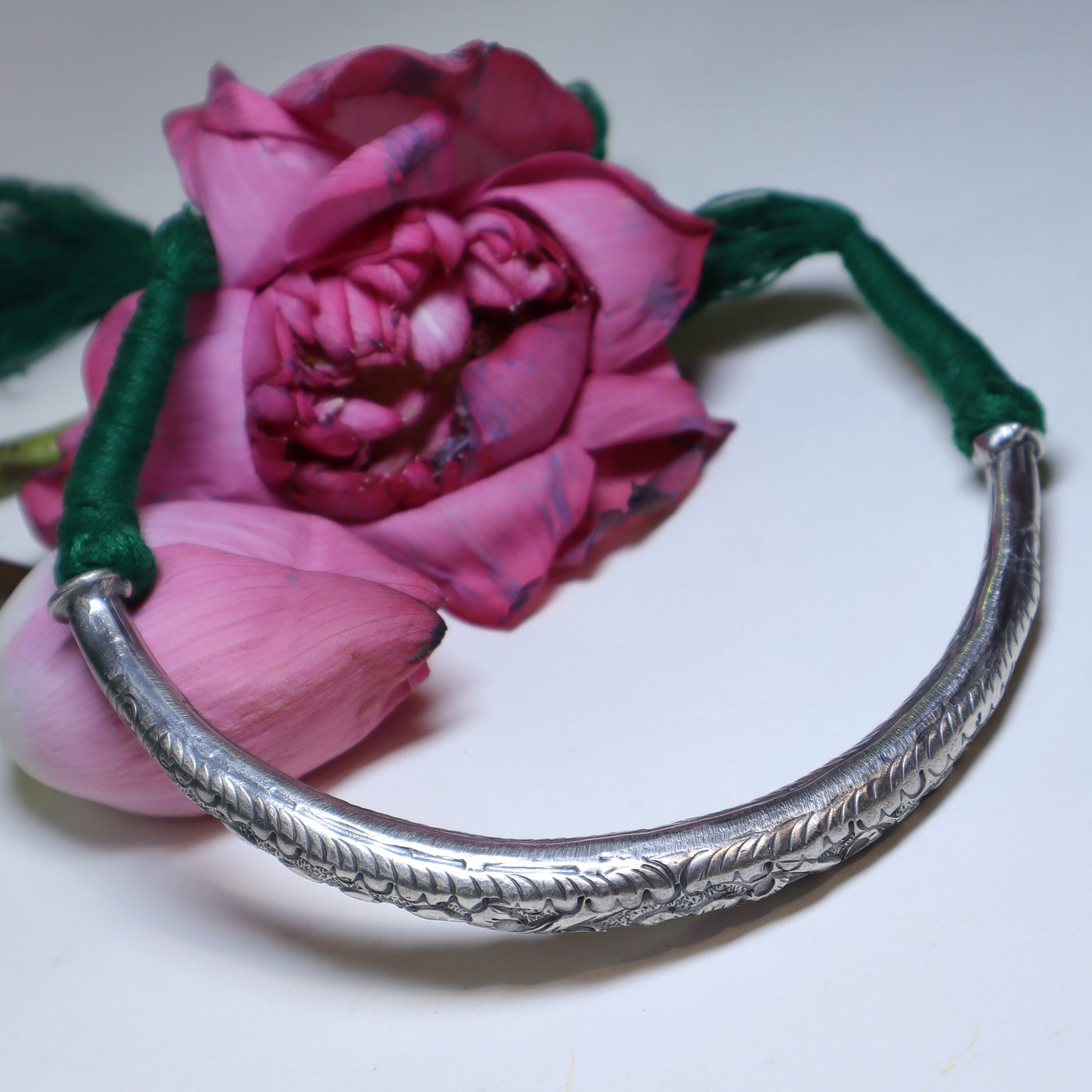 Oxidized Silver Coin & Bead Choker Necklace - SIA452054