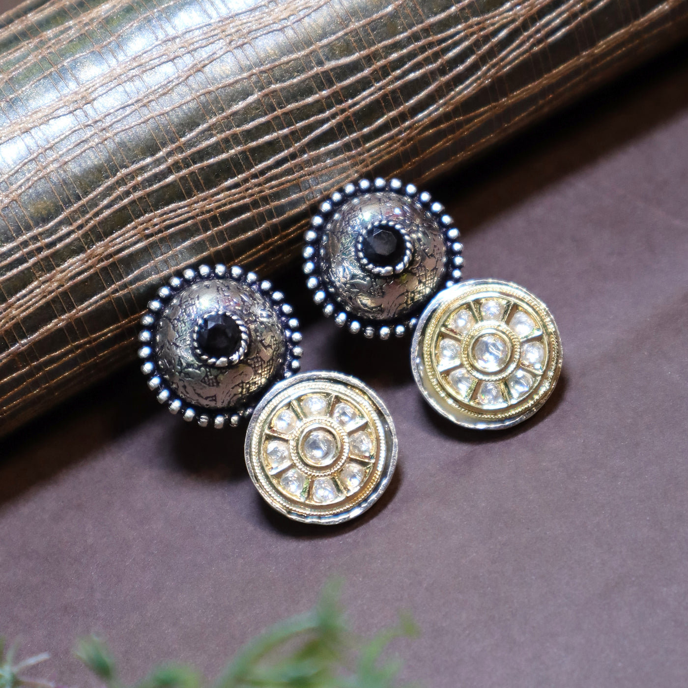 Dual-Tone Dome & Floral Kundan Studs - SIA452188