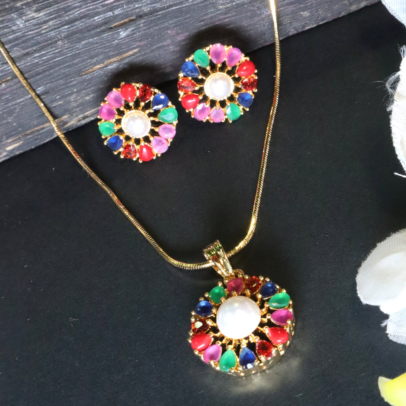Gold-Toned Multicolor Pendant Set with Pearl - SIA453067