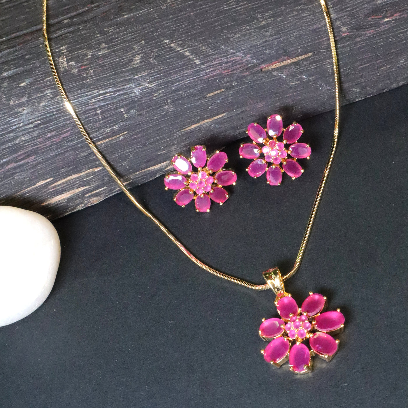 Gold-Toned Floral Pendant Set with Pink Stones - SIA453093