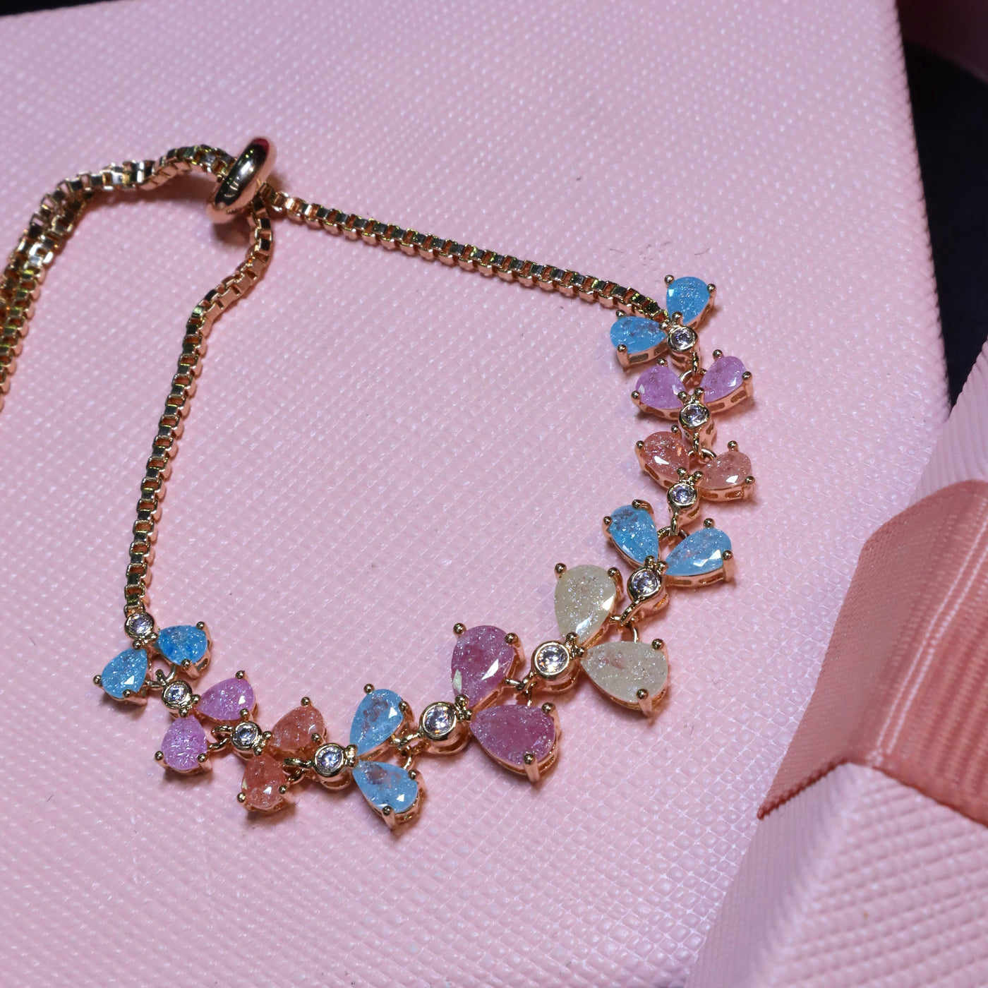 Gold-Toned Bracelet with Multicolored Floral Clusters - SIA453381
