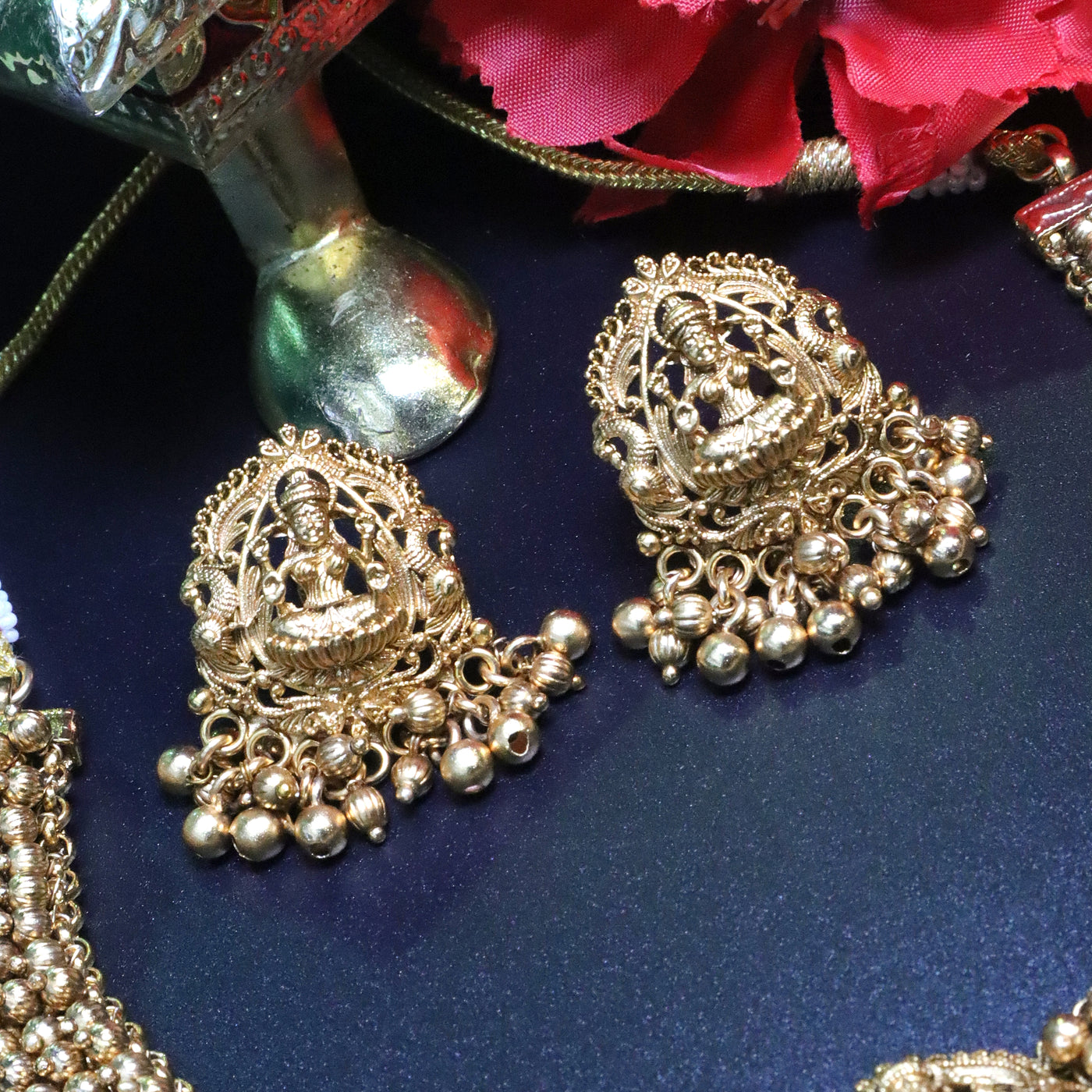 Antique Gold Lakshmi Temple Choker Set - SIA454001