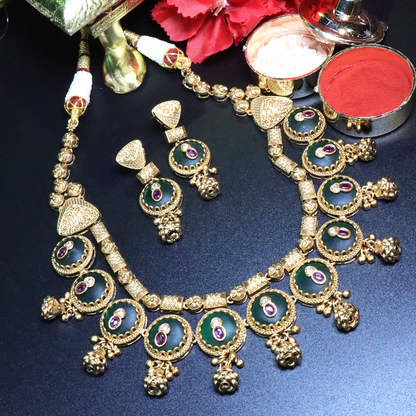 Green Teardrop Antique Gold Necklace Set - SIA454027