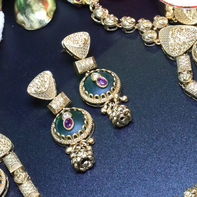 Green Teardrop Antique Gold Necklace Set - SIA454027