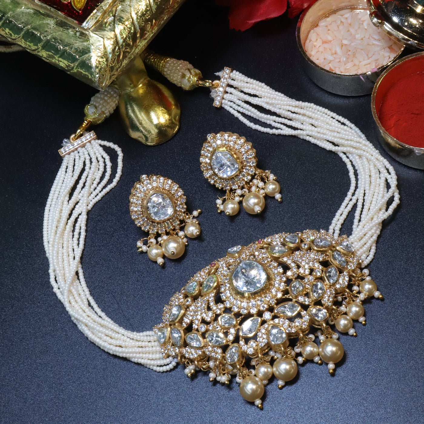 Royal Kundan Pearl Choker Set in Gold and White - SIA454034