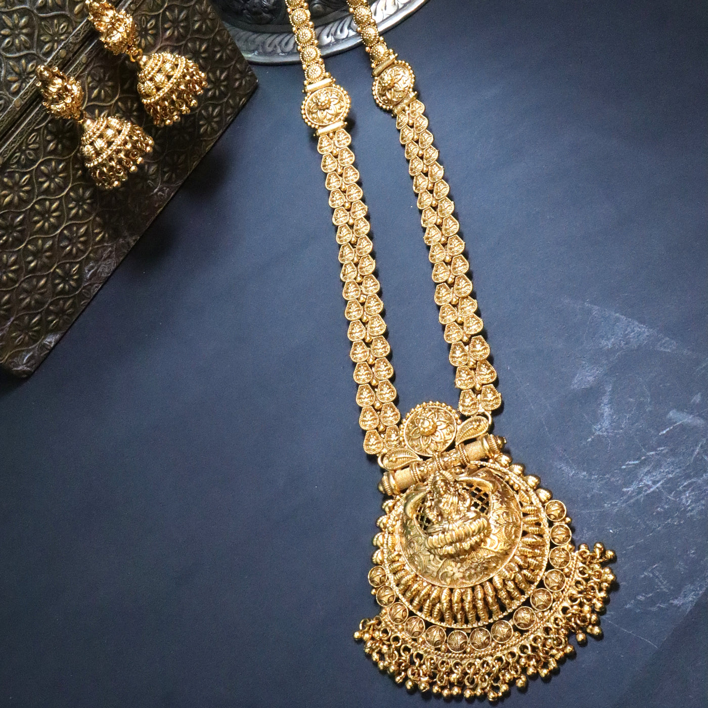 Antique Gold Temple Lakshmi Necklace Set - SIA454048