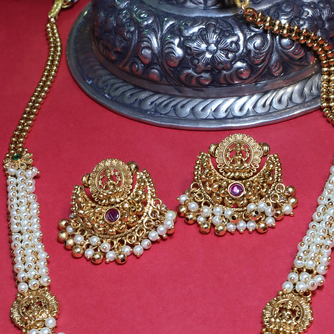 Floral Temple Pearl Necklace Set - SIA454051