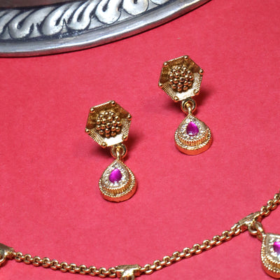 Gold Chain Necklace with Dual-Tone Teardrop Design - SIA454065