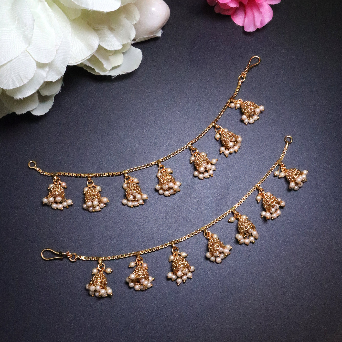 Single-Layer Gold-Toned Ear Chain with Pearl-Cluster Jhumka Drops - SIA454178