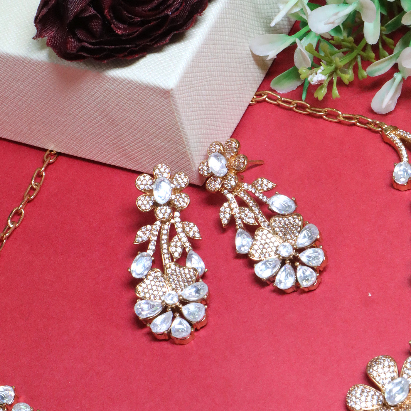 Grand CZ Look Floral Statement Necklace Set - SIA455614