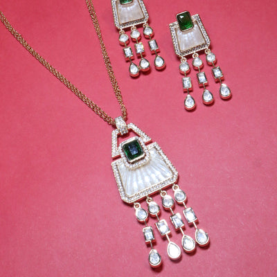 Modern Geometric Green & Shell Pendant Set - SIA455629
