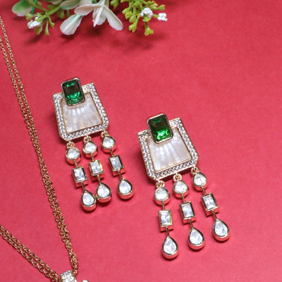 Modern Geometric Green & Shell Pendant Set - SIA455629