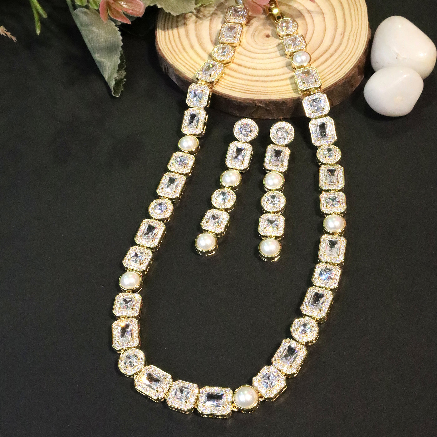 Two-Tone Bar and Pearl Long Necklace and Earring Set. - SIA456095