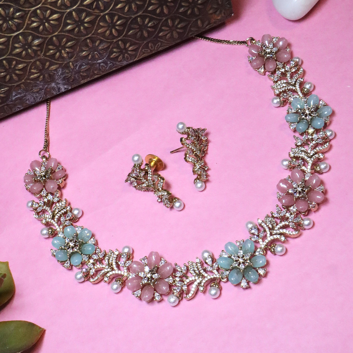 Dual-Toned Pastel Pink and Mint Green Floral Choker Necklace Set - SIA456136_B