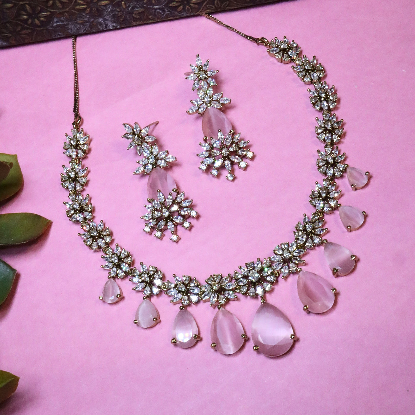 Pink Cat's Eye Stone and Starburst AD Choker Necklace Set - SIA456143