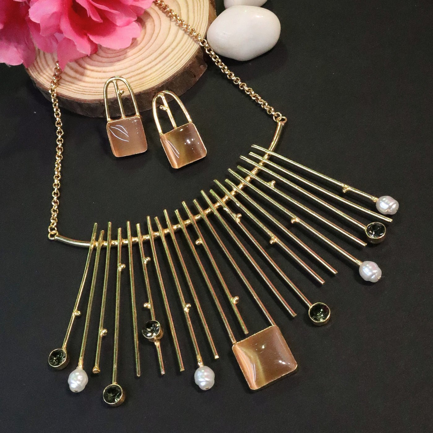 Gold Tone Modern Brown Stone Spike Set - SIA456532 _B