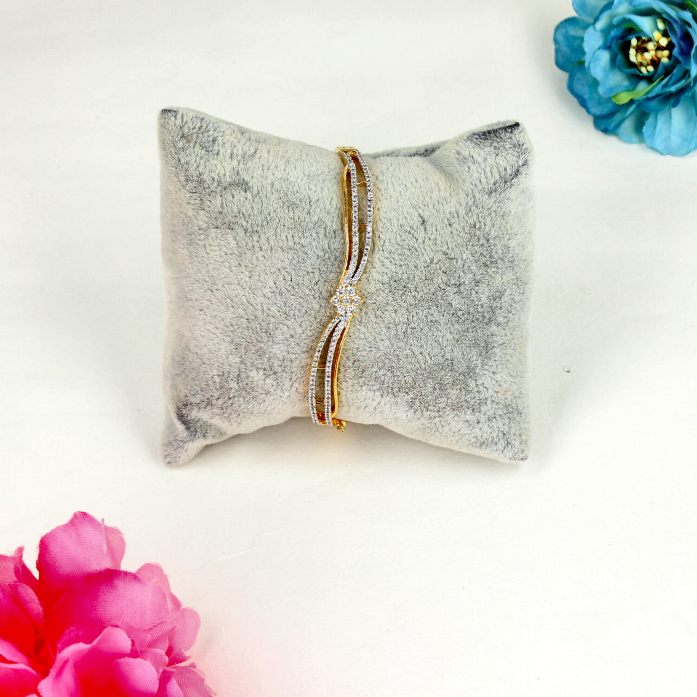 Two-Tone Wave Bracelet Featuring Floral Cluster of White Stones - Sia450490