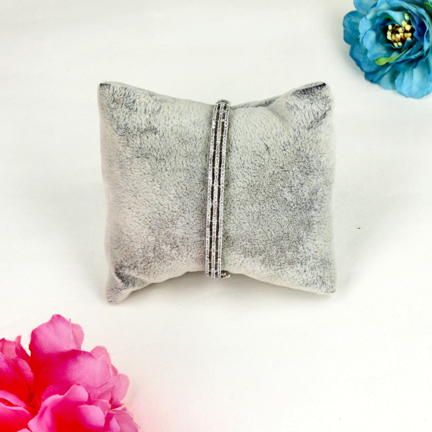 Triple-Band Silver Bracelet with Linear Pavé Crystal Detailing - Sia450542
