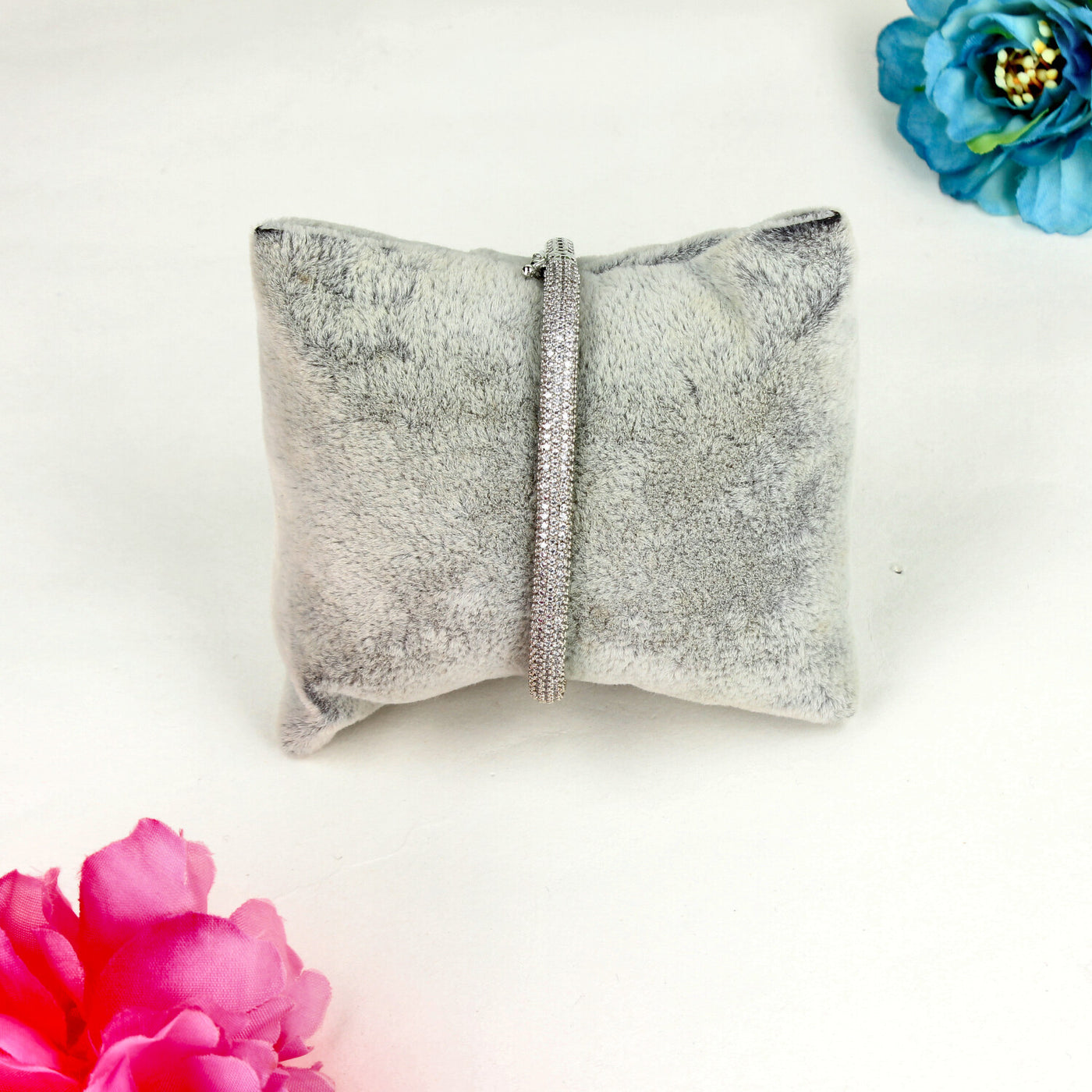 Straight Silver Band Bracelet with Three Rows of Micro-Pavé Crystals - Sia450544