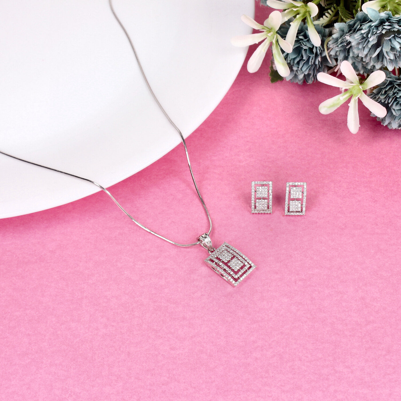 Elegant Silver Geometric Rectangular Pendant Set with Sparkling Diamond Accents - Sia450644