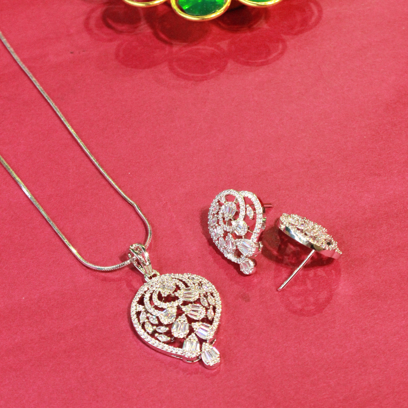 Silver Teardrop Pendant with Matching Earrings - Sia450652