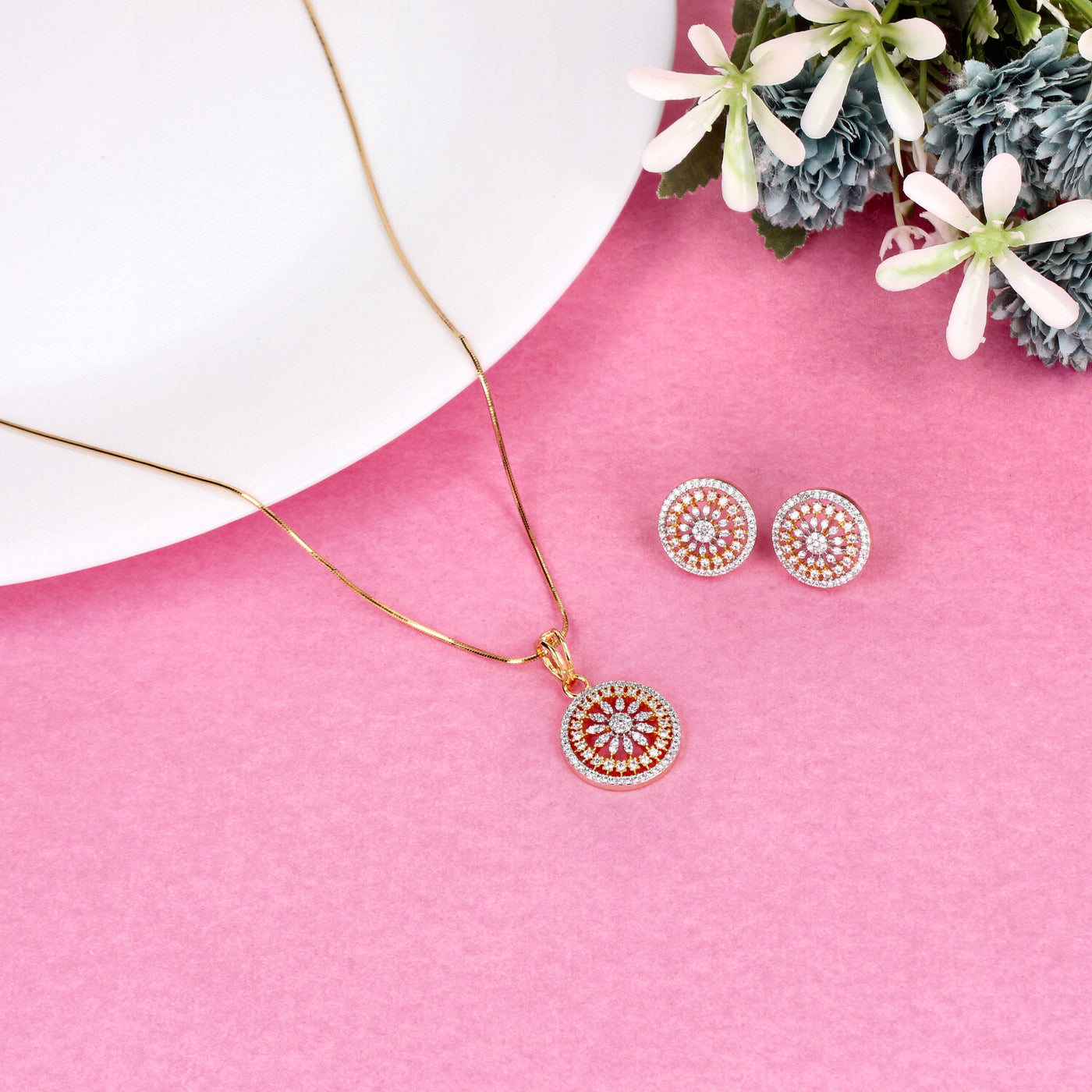 Round Floral Design Pendant Set in Gold with White and Yellow Stones - Sia450663