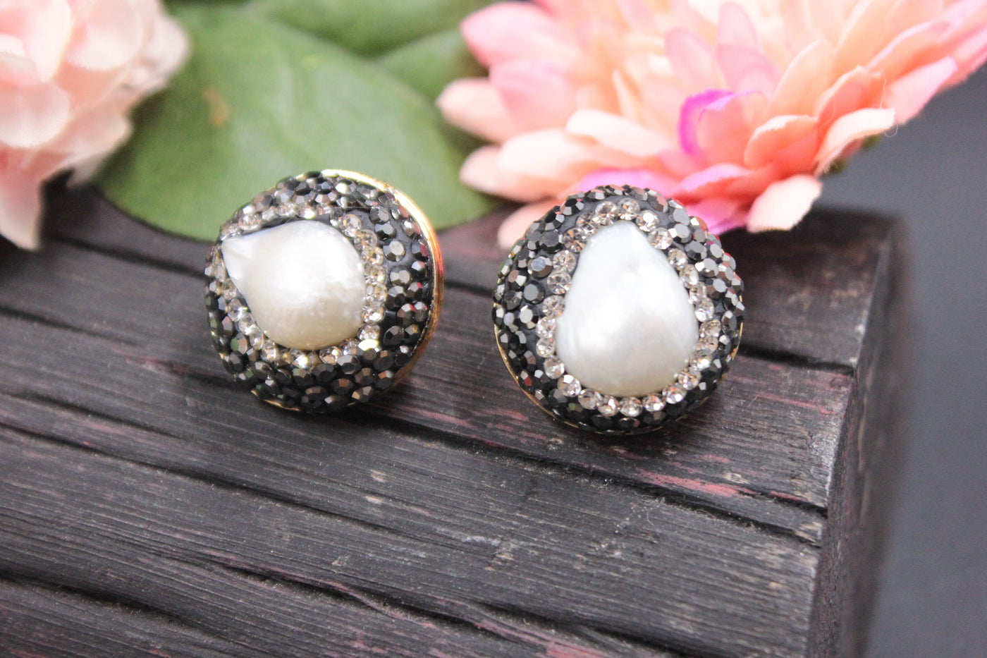 Round Black Crystal Earrings with Teardrop Baroque Pearl -SIA451657