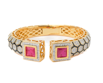 Vivinia By Vidhi Mehra Florence Gold Plated Red Womens Kada - VB023