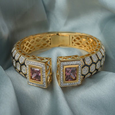Vivinia By Vidhi Mehra Florence Gold Plated Pink Womens Kada - VB113