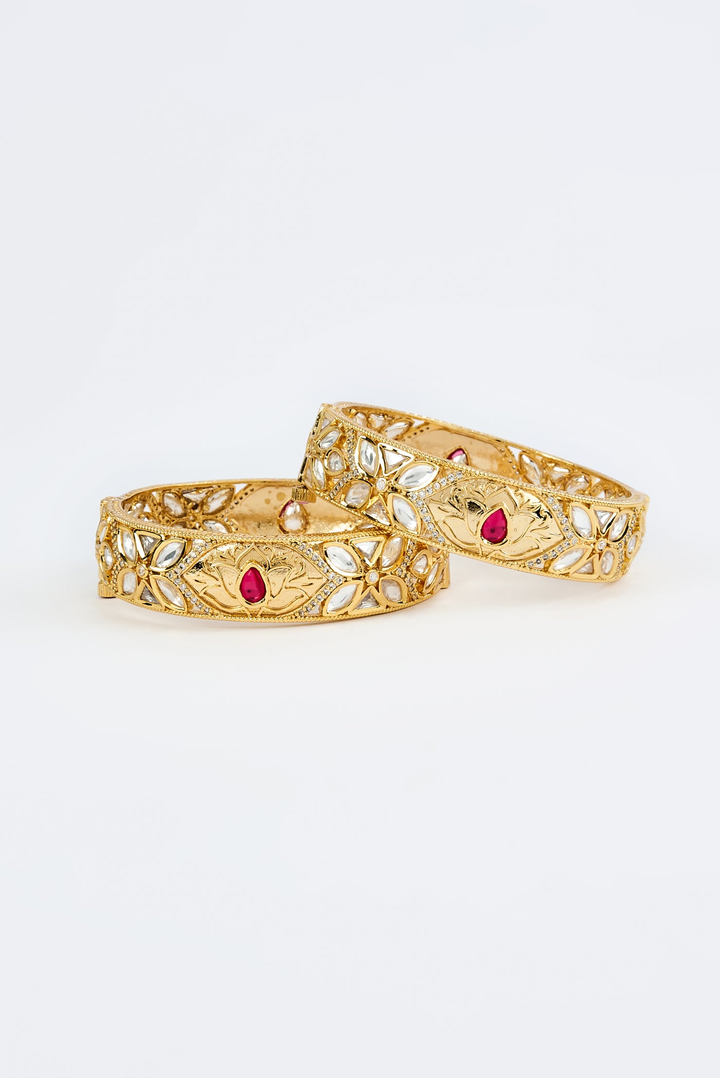 vivinia BY VIDHI MEHRA Saadgi Gold Plated Red Womens Kundan, Polki Pair of Bangles (2.4,2.6) - VB651