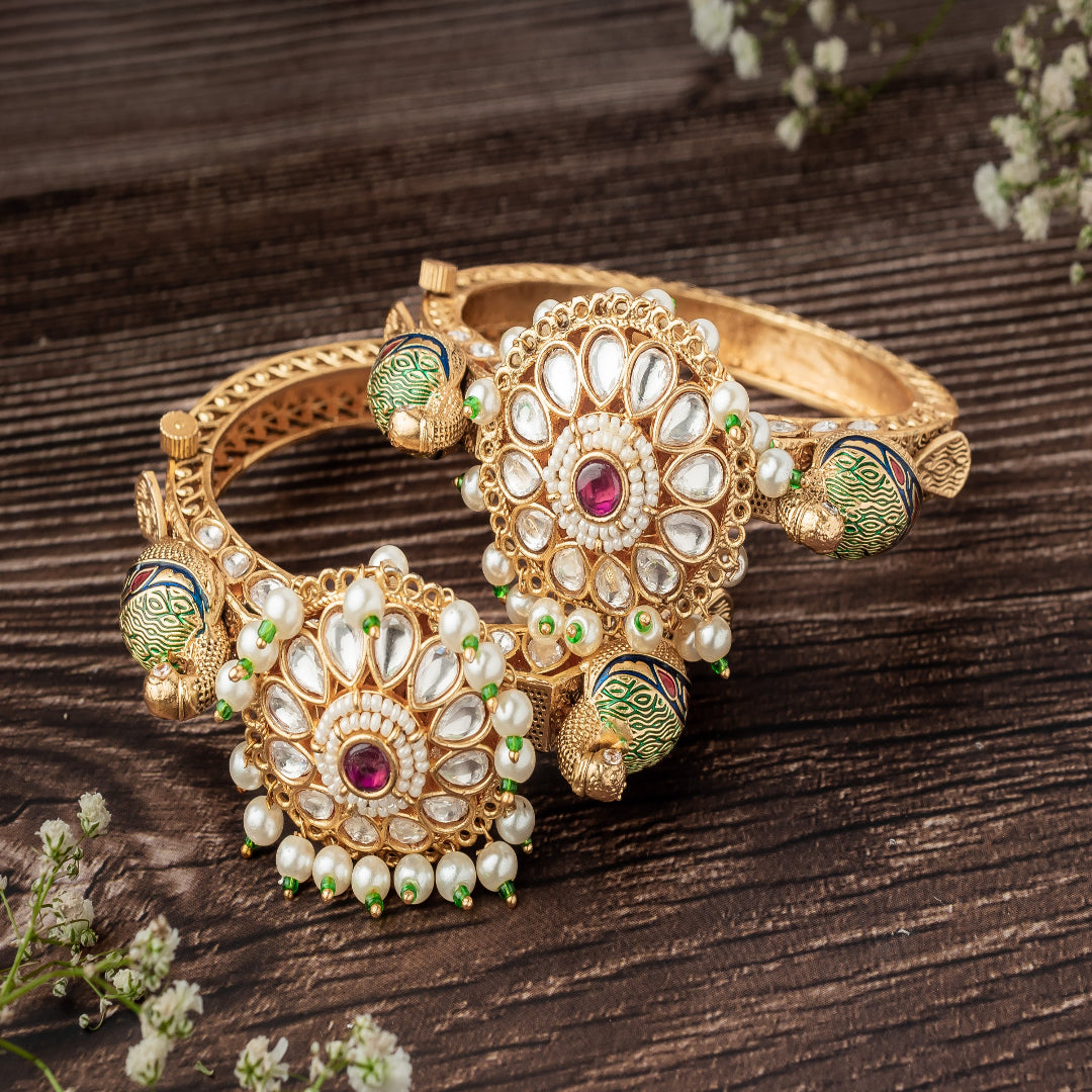 vivinia BY VIDHI MEHRA Ismarrah 2.0 Gold Plated Kundan/Polki Bangles ( Set of 2 ) - VB736