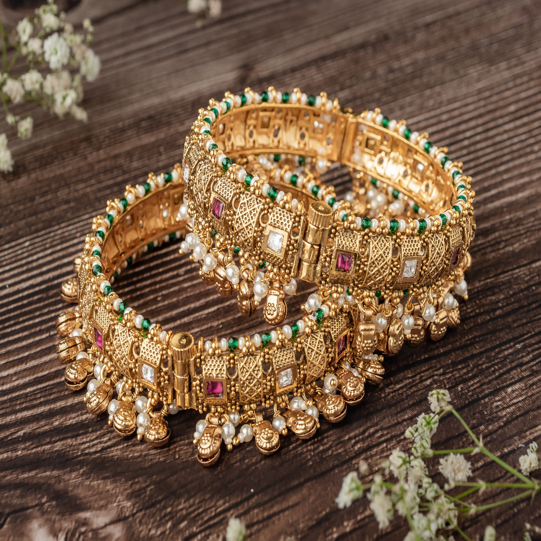 vivinia BY VIDHI MEHRA Ismarrah 2.0 Gold Plated Temple Bangles ( Set of 2 ) - VB750