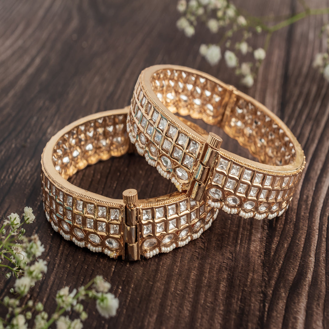 vivinia BY VIDHI MEHRA Ismarrah 2.0 Gold Plated Kundan/Polki Bangles ( Set of 2 ) - VB751