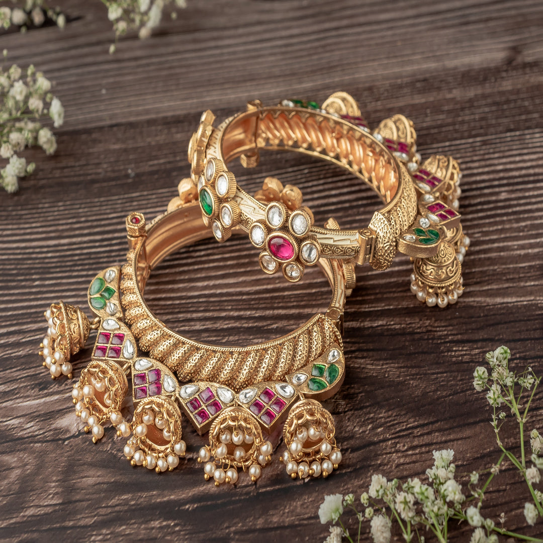 vivinia BY VIDHI MEHRA Ismarrah 2.0 Gold Plated Temple Bangles ( Set of 2 ) - VB758