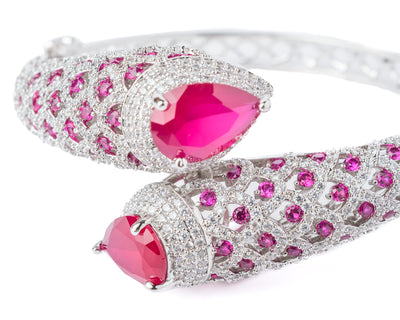 Vivinia By Vidhi Mehra Florence Silver Plated Pink Womens Kada - VB795