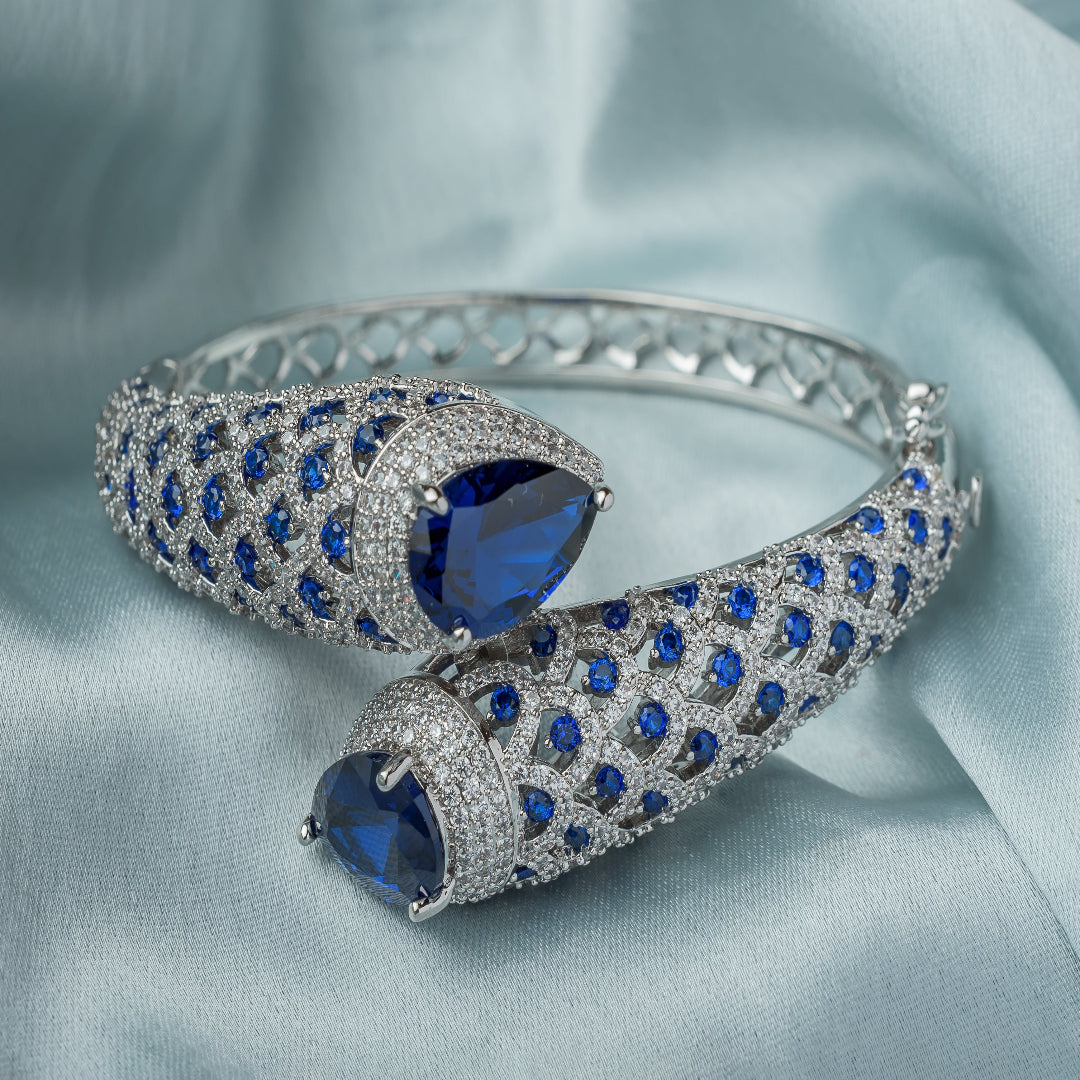 Vivinia By Vidhi Mehra Florence Silver Plated Blue Womens Kada - VB796