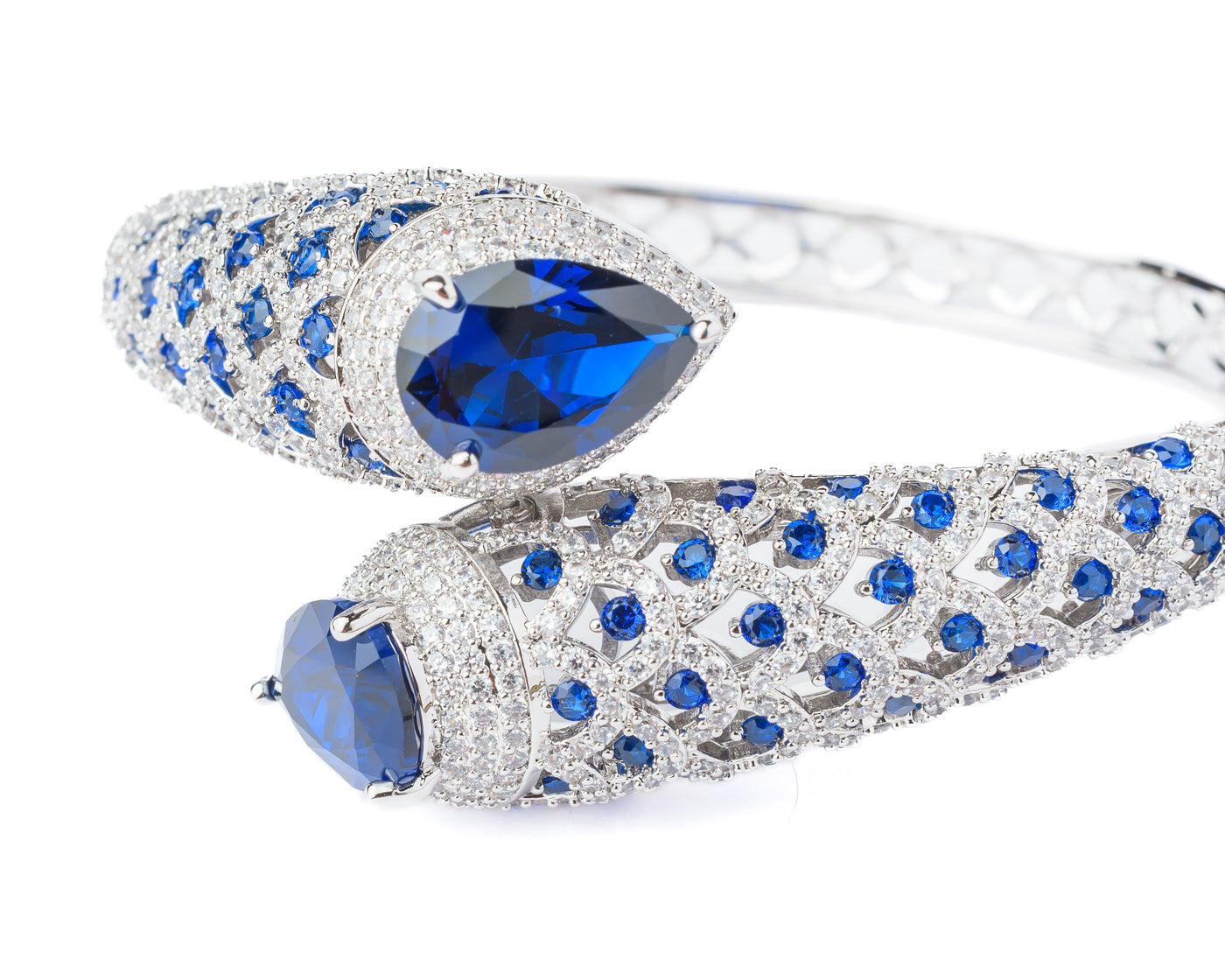 Vivinia By Vidhi Mehra Florence Silver Plated Blue Womens Kada - VB796