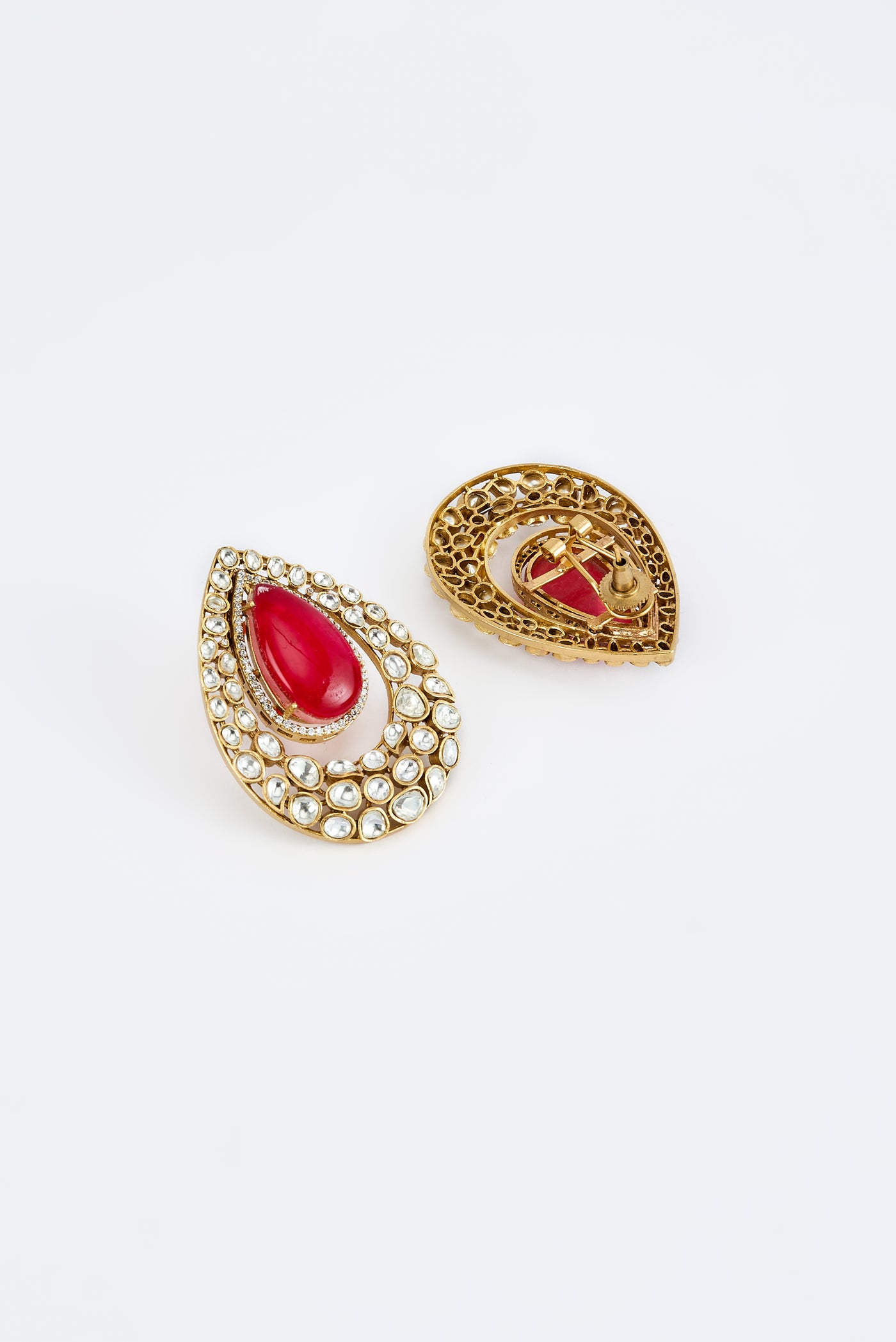 vivinia BY VIDHI MEHRA Antara Gold Plated Red Womens Kundan, Polki Pair of Stud Earrings (Freesize)   -VE859