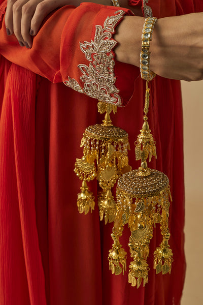 vivinia BY VIDHI MEHRA Gold Plated Womens Pair of Kaleeras (Freesize) - VKL035