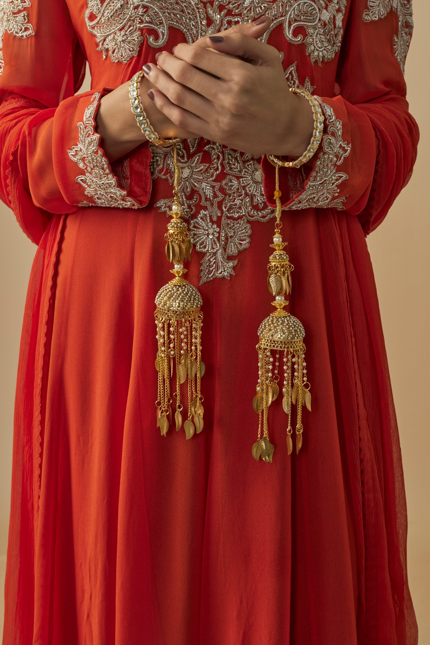 vivinia BY VIDHI MEHRA Gold Plated Womens Pair of Kaleeras (Freesize) - VKL044