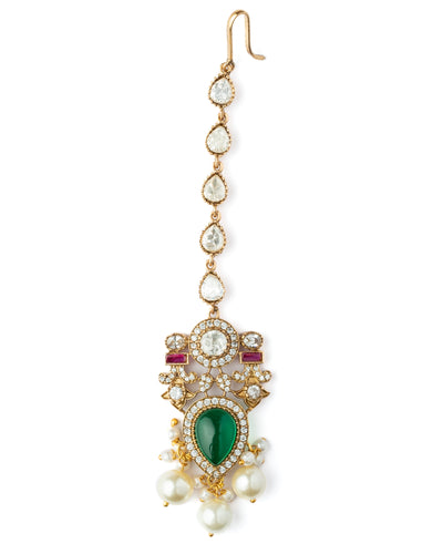 Vivinia By Vidhi Mehra Gold Plated Green Womens Kundan, Polki Necklace Set with Pair of Earrings & Maangtikka - VN1002