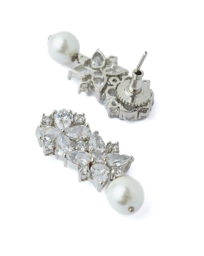 Vivinia By Vidhi Mehra Silver Plated Womens Short Necklace Set with Pair of Earrings - VN1047