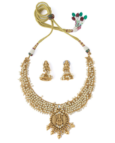 Vivinia By Vidhi Mehra Gold Plated White Womens Short Necklace Set with Pair of Earrings - VN1070