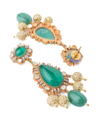 Vivinia By Vidhi Mehra Gold Plated Green Womens Short Necklace Set with Pair of Earrings - VN457