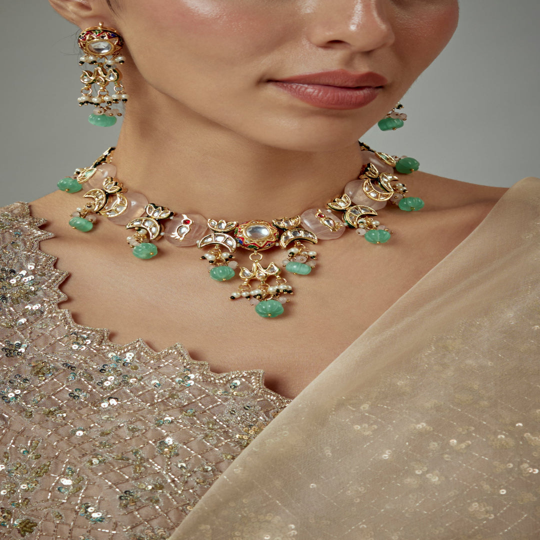 Vivinia By Vidhi Mehra Saadgi Gold Plated Green Kundan, Polki Womens Short Necklace Set with Pair of Earrings (Freesize) - VN890