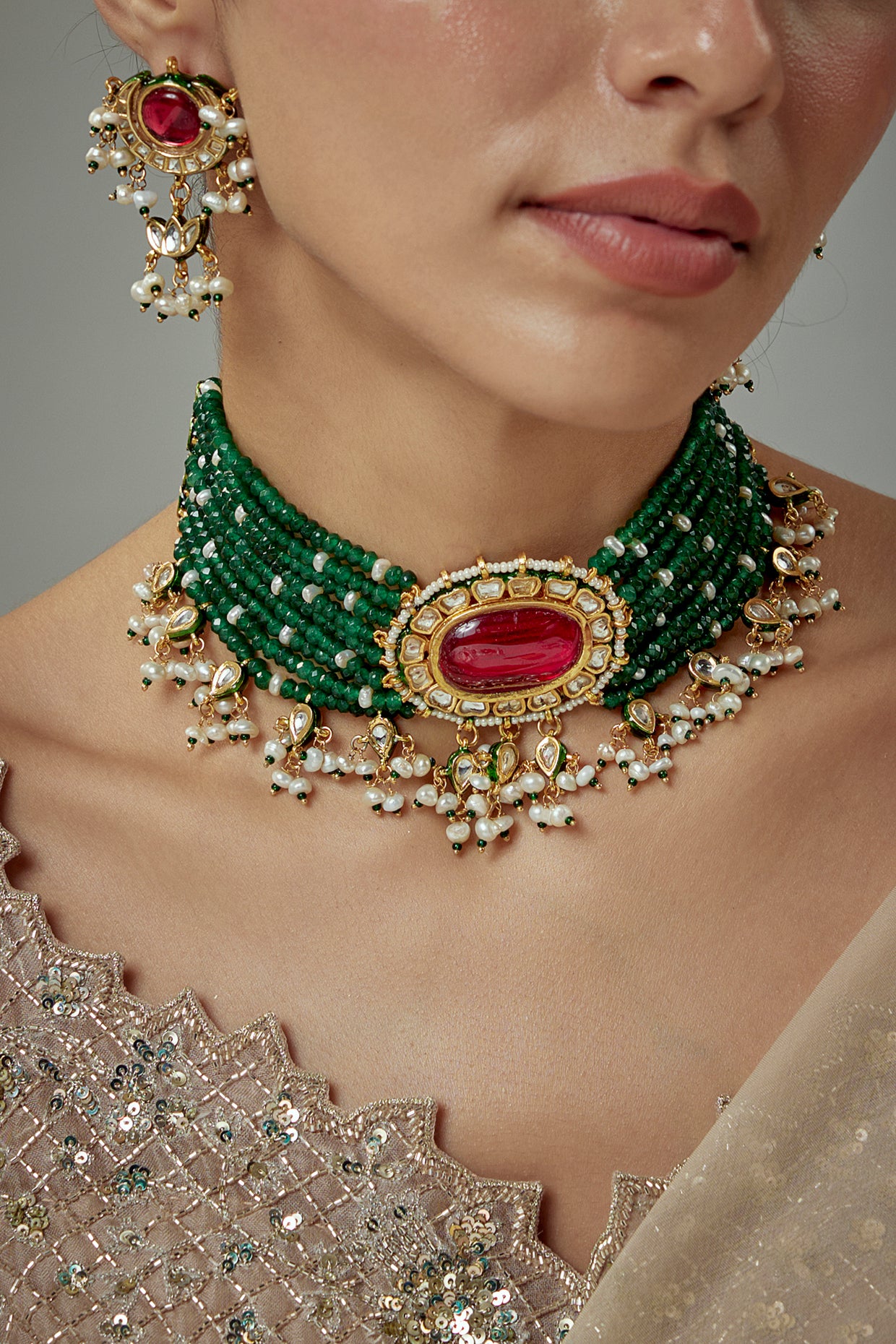 vivinia BY VIDHI MEHRA Saadgi Gold Plated Green Beaded Womens Choker Necklace Set with Pair of Earrings (Free size) - VN899