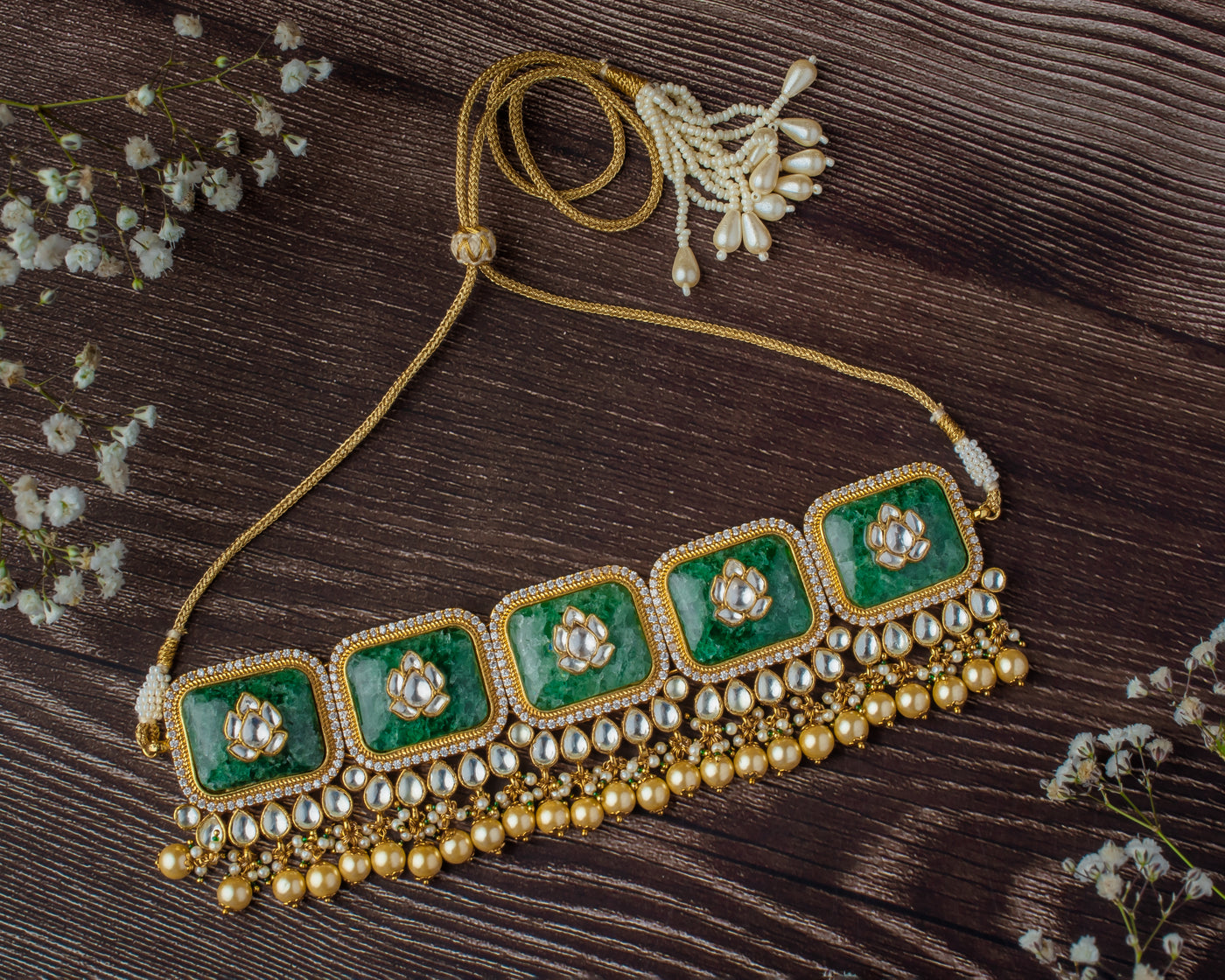 Vivinia By Vidhi Mehra Saadgi Gold Plated Green Womens Temple Choker Necklace Set with 2 Pair of Earrings (Freesize) - VN920