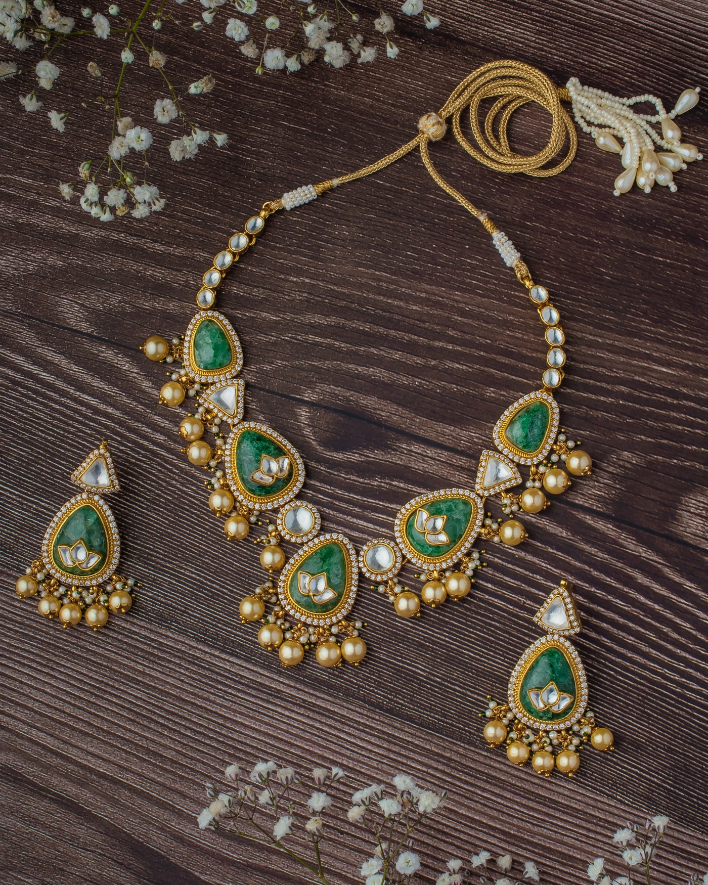 Vivinia By Vidhi Mehra Saadgi Gold Plated Green Womens Temple Choker Necklace Set with 2 Pair of Earrings (Freesize) - VN920