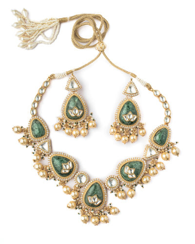 Vivinia By Vidhi Mehra Saadgi Gold Plated Green Womens Temple Choker Necklace Set with 2 Pair of Earrings (Freesize) - VN920