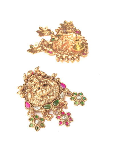 vivinia BY VIDHI MEHRA ISMAARH 2.0 Gold Plated Choker Necklace Set with Maangtikka & Pair of Earrings